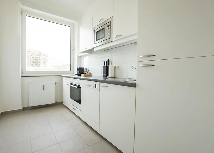 Spacious In Prime Location * Vienna